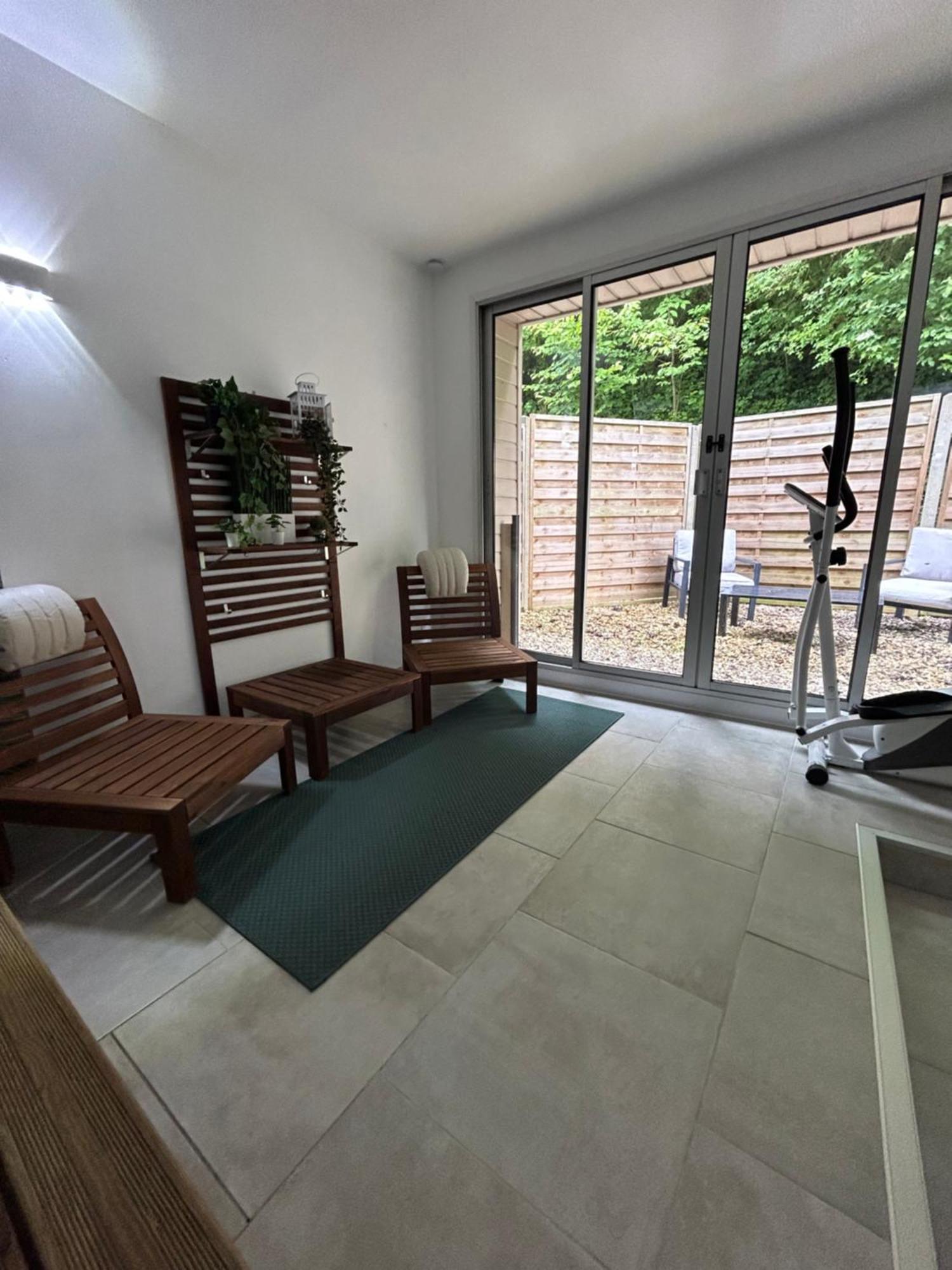 Loft And Spa Les Preaux 외부 사진